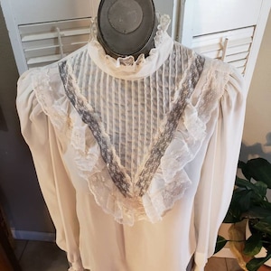 70s/80s Vintage Victorian High Neck Blouse / Lace / Ruffles / Puffy Sleeves S