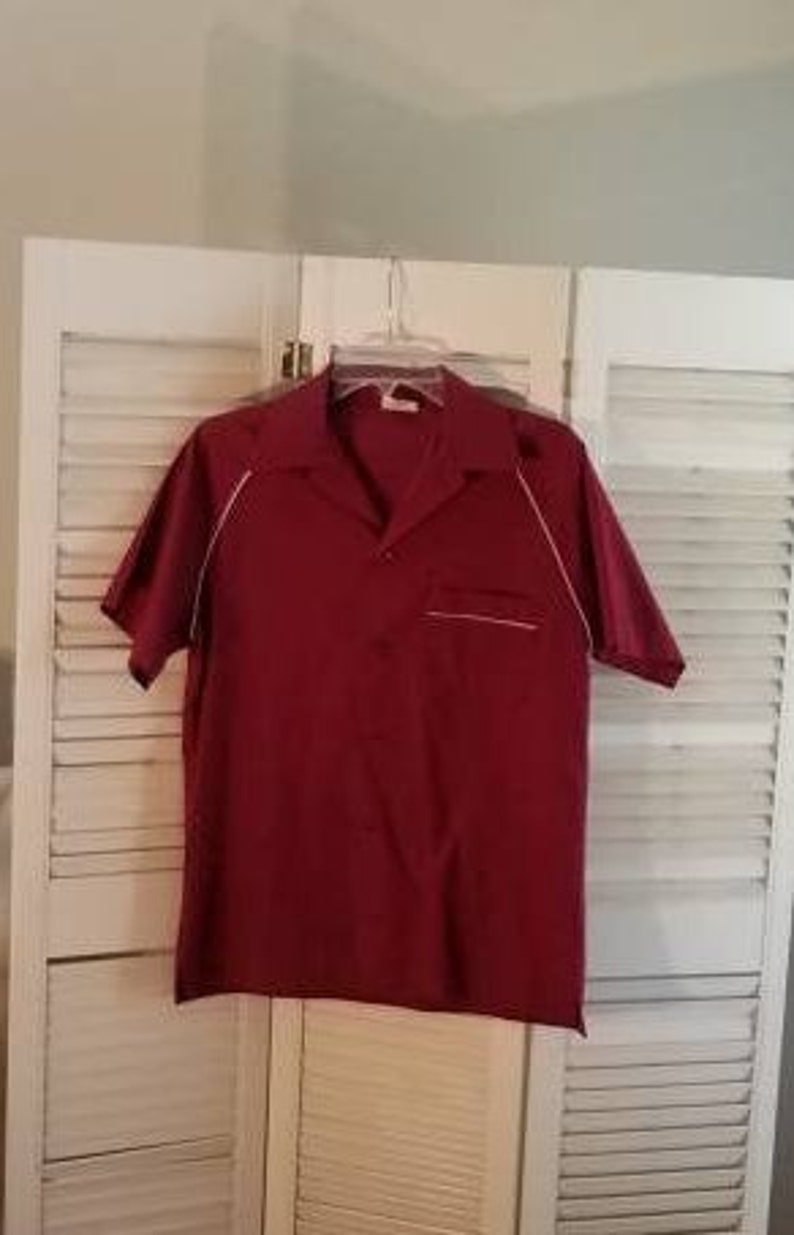Vintage 60s/70s Red Bowling Shirt Leavenworth KS King Louie / USA Made / Commerce Bank / image 4