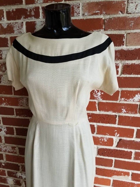 Vintage 50s/60s Beige Pencil Dress w/Trim MED Cus… - image 1