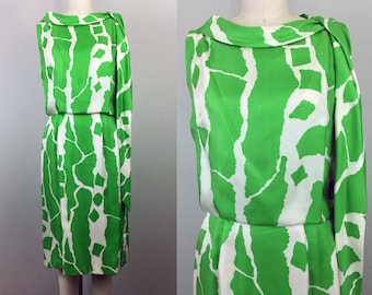 Vintage 60s Suzy Perette Dress Green and White Op Art Silk Mod S
