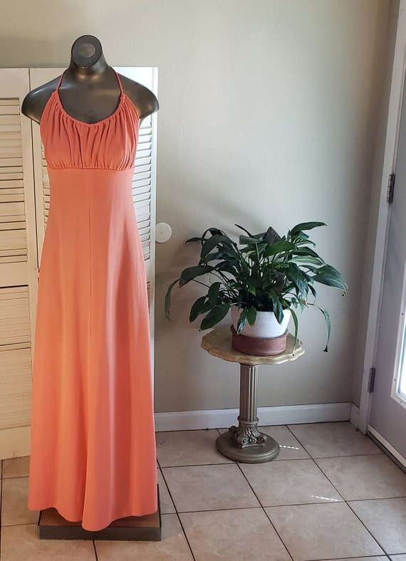 Vintage 60s/70s Peach Color Halter Dress /Maxi Dr… - image 2