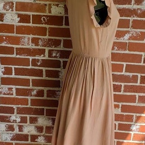 Vintage 40s Blush Pink Scallop Trim Crepe Dress RARE S/M image 4