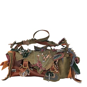 Handgefertigte Ledertasche mit Blättern: Fantasy Cosplay Werkzeugtasche