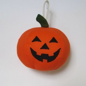 Fabric Jack O&#39;Lantern Pumpkin keychain, Halloween ornament, accessory