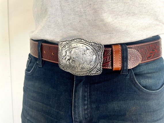 Embossed Country Utility Belt with Cool Oval Belt Buckle