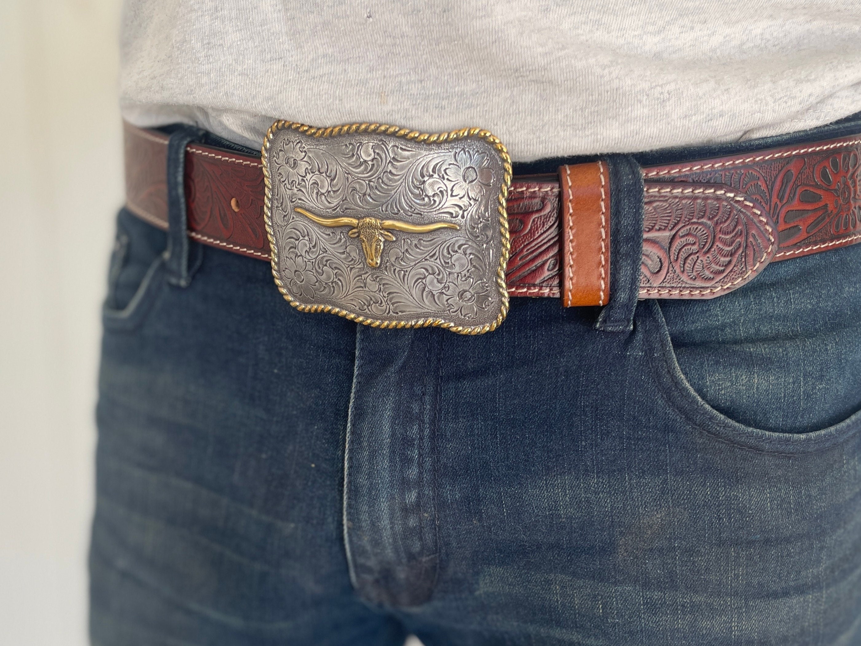 XuoAz Western Cowboy Belt for Men Women - Floral Engraved PU