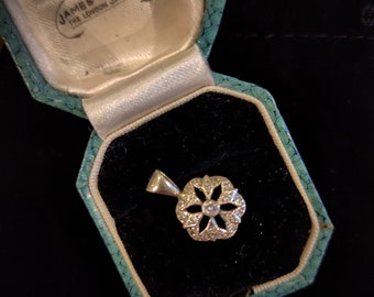 Vintage Gold and Flower Cluster Diamond Pendant Hallmarked 9ct 375 White Gold