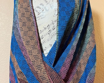 Moebius Scarf