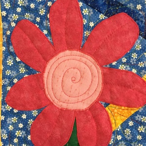 Handmade Floral Quilted Wall Hanging, Modern Wall Art, Cheerful Floral Wall Decor