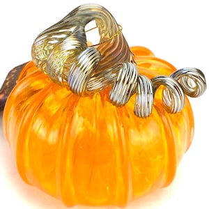 Mundgeblasener Kürbis in Gold Metallic Orange Transparent