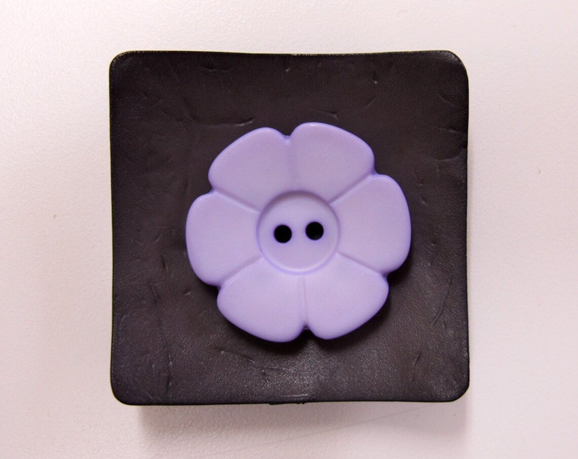 28 mm Daisy Flower Button by Dill Buttons of America Etsy