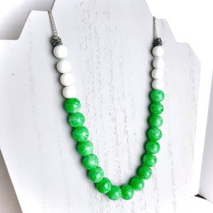 Green Grass Glass Marbled Beads Necklace