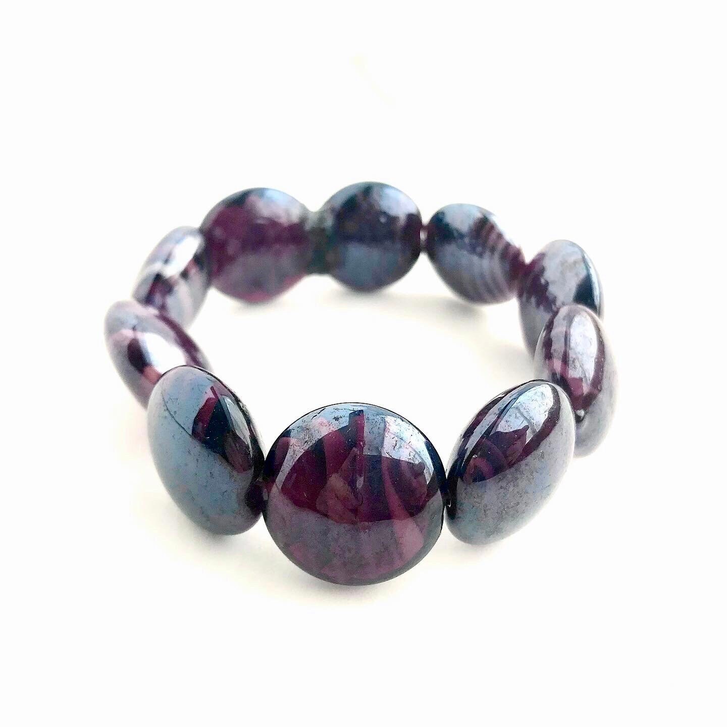 Bransoletka z błyszczących fioletowych zawijasów z szklanych koralików Lampwork
