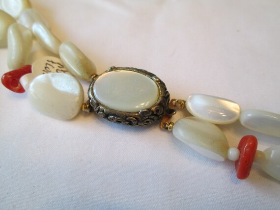 Vintage Mother of Pearl and Coral double strand n… - image 3