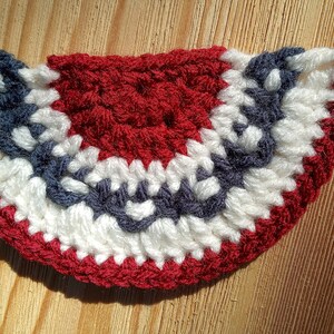 Tiny Americana Bunting Crochet US Flag Bunting Crochet PATTERN Listing for American Flag Bunting Crochet Pdf Pattern pattern only image 6