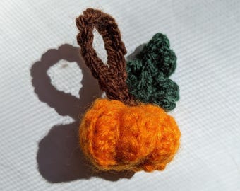 Crochet Pumpkin Charm Pattern: Tiny Fall Decor (PDF Download)