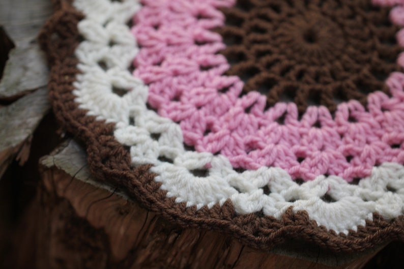 Crochet Mint Chocolate Chip Mandala Doily Pattern Listing for PDF Pattern only image 3