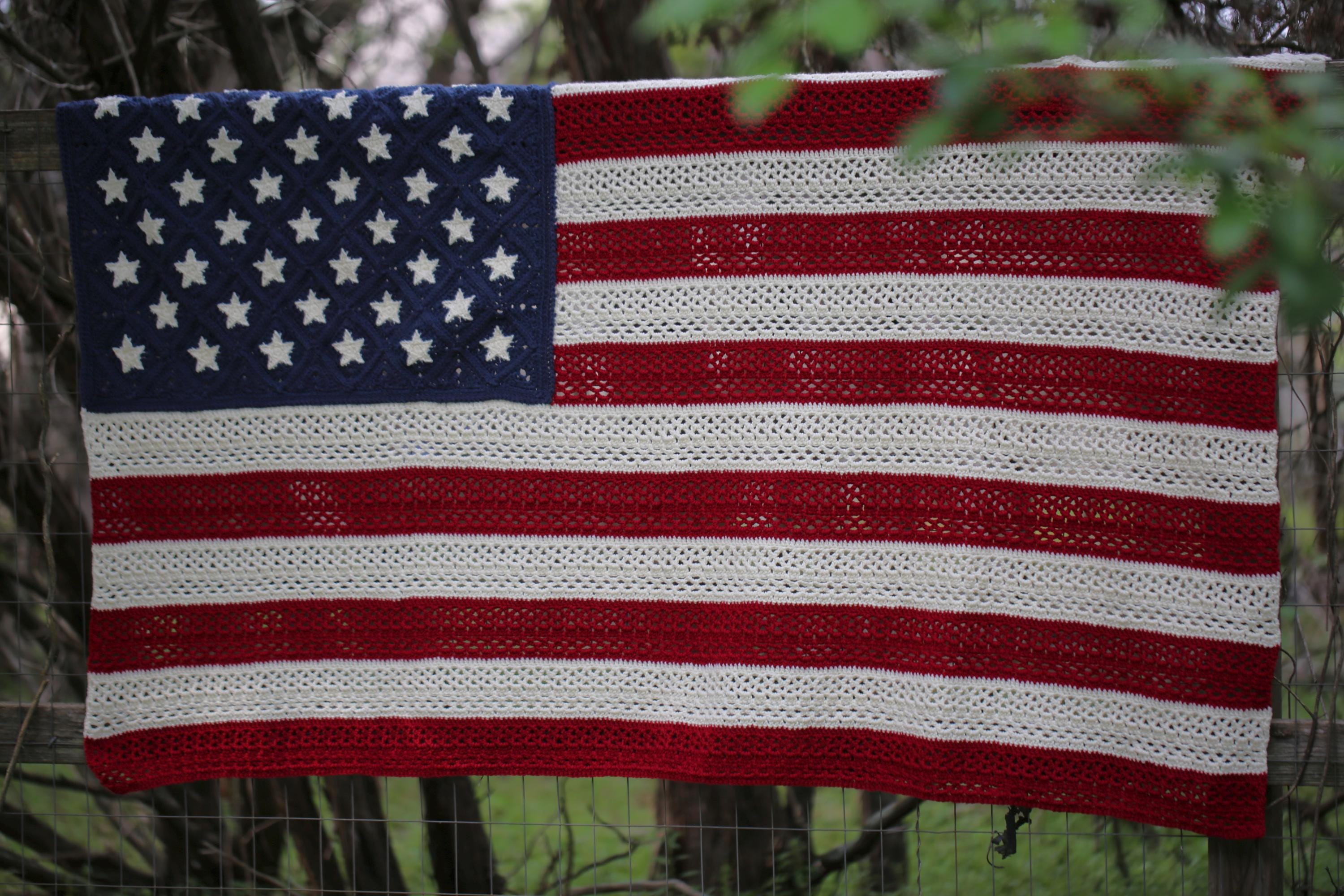 30 American Flag Crochet Patterns to Show Your Patriotic Style 14 Boho Granny American Flag Blanket and Pillow Bundle