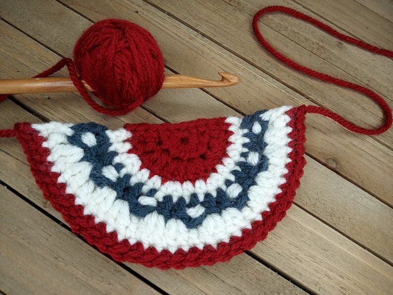 Tiny Americana Bunting Crochet US Flag Bunting Crochet PATTERN Listing for American Flag Bunting Crochet Pdf Pattern pattern only image 3