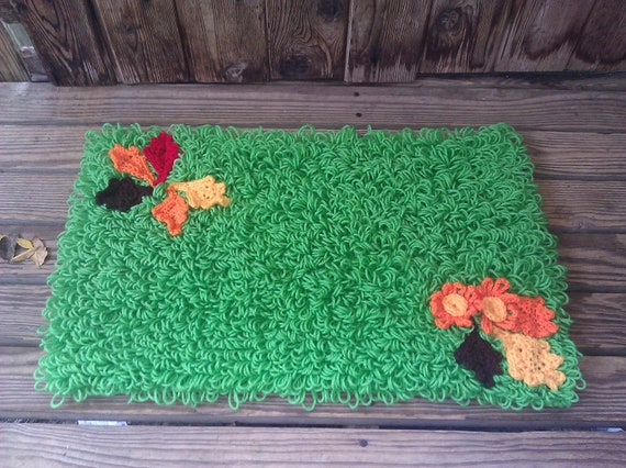 Crochet Shaggy Green Autumn Leaves Rug