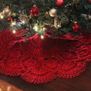 PATTERN *** Printed & Mailed Version, Cranberry Pineapple Crochet Christmas Tree Skirt Pattern, Color copy **Printed Pattern** ONLY*