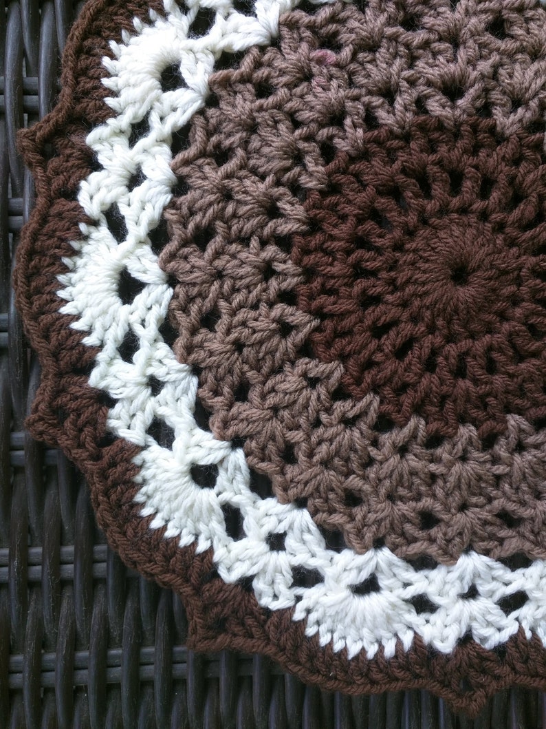 Crochet Mint Chocolate Chip Mandala Doily Pattern Listing for PDF Pattern only image 6