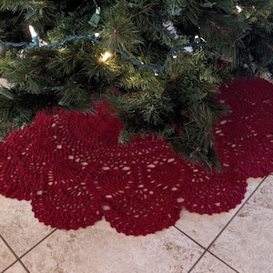 Christmas Tree Skirt Crochet Tree Skirt Doily Designs Cranberry Pineapple Christmas Tree Skirt