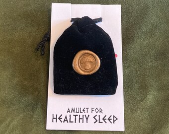 Healthy Sleep Amulet with Amethyst, Malachite, Poppy, Mugwort, Lavender bag Talisman Charm to draw rest Insomnia
