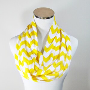 Chevron Infinity Scarves.Infinity Scarf.Chevron Scarf.Zigzag Scarf. loop Scarf.Circle Scarf. Infinity Scarf.VARIOUS COLORS