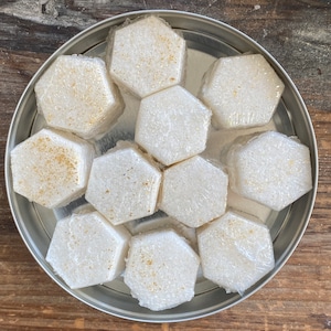 Shimmering Sugar Hex Drink Drops Flavored Sugar Cubes for Mocktails, Summer Drinks Cranberry,Pina Colada,Lime,Lemonade, Mint, Orange image 5