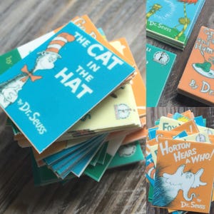 Décorations de couverture de livre d'histoires comestibles pour biscuits et petits gâteaux : options personnalisées classiques mini pour enfants