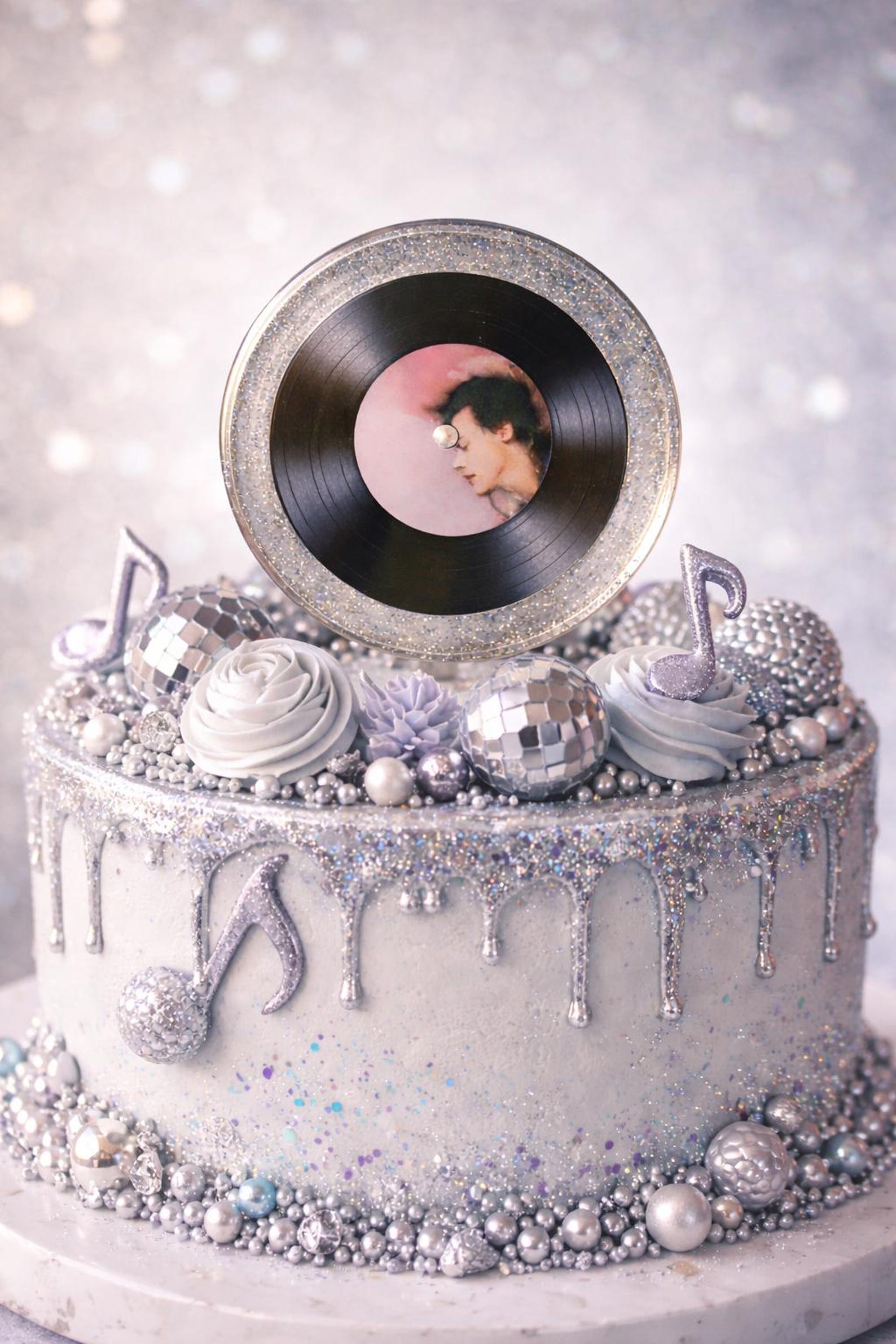 Vinyl Record Cake Topper, Edible Music Note Cake Decoration, Rock ...