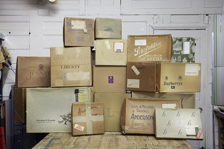 PREMIUM VINTAGE MYSTERY BOX - 5 PIECES