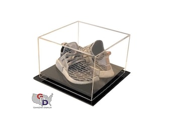 Desk or Counter Top Small Shoe Pair Display Case Size 11 and Under by GameDay Display