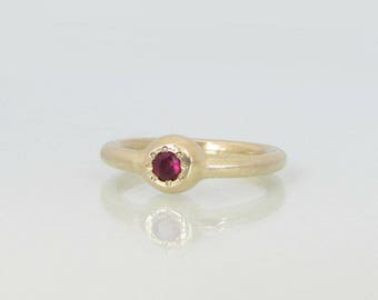 Wedding Bands Women, 14k Gold Ring, 14k Garnet Gold Ring, Alternative Engagement Ring, Gold Stacking Rings, Gemstone Engagement Ring