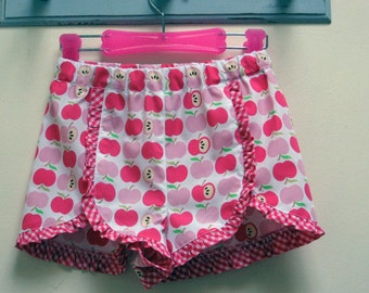 Girl's shorts PDF sewing pattern, sizes 2 to 14, GIDGET SHORTS.