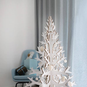 Minimalist white modern artificial cardboard christmas tree laser cut 132 cm / 4.3'