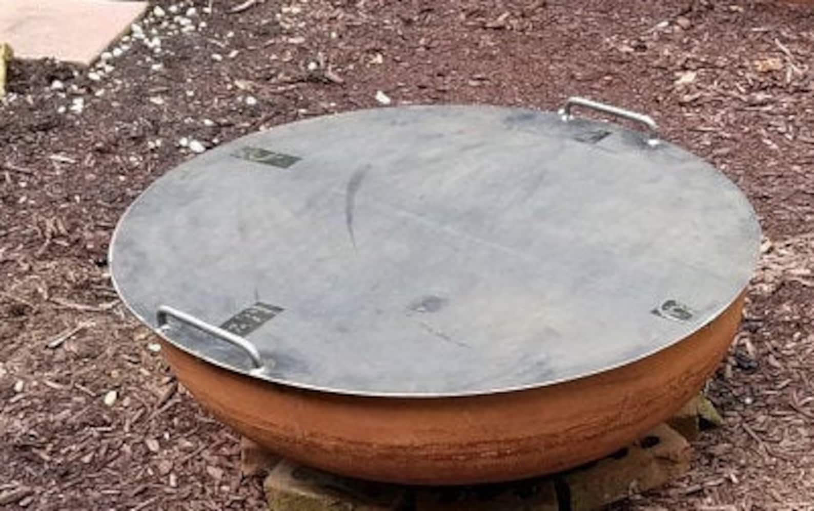 Fire Pit lid 39 outer diameter. Has 2 handles on the Etsy