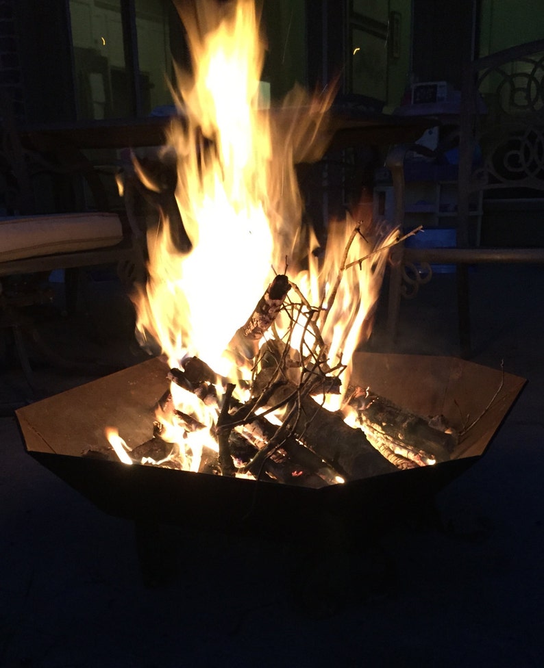 NEW Outdoor Pit FPRF03 26 Square Hex Fire Pit Solid Steel Wood Stove USA Campfire