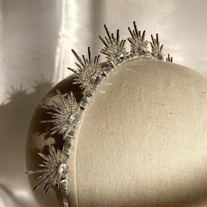Daphne Tiara Silver, Gatsby Art Deco Headband, Geometric Sparky Hairband, Bridal hair, Winter Wedding, Bride Crown, Vintage Twenties Hair