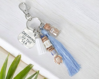 Beach-Themed Keychain Purse Charm – Nautical Gift with Sand and Shells