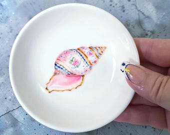 Coastal Conch Shell Jewelry Dish – White Ceramic Trinket Tray - Nautical Beach Ring Dish