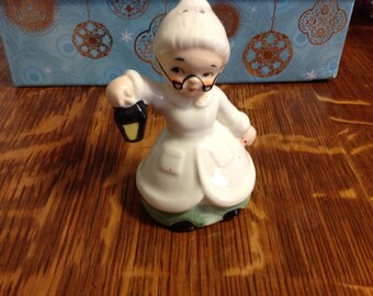 Vintage Old Granny Salt Shaker