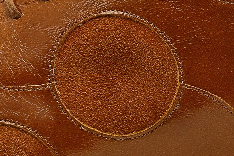 Women/'s oxford shoes brown with suede dots details