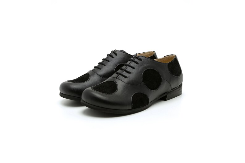 women's black oxford style shoes