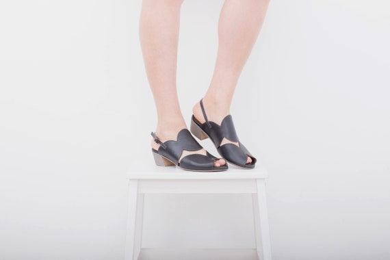 s en cuir, talon bas peep orteil s avec découpe géométrique, escarpins à la main adikilav frais de port offerts | Avoir à La Fois La Qualité De La Ténacité Et De Dureté
s en en en cuir, talon bas peep orteil s avec découpe géométrique, escarpins à la main adikilav frais de port offerts | Avoir à La Fois La Qualité De La Ténacité Et De Dureté
2a70f9