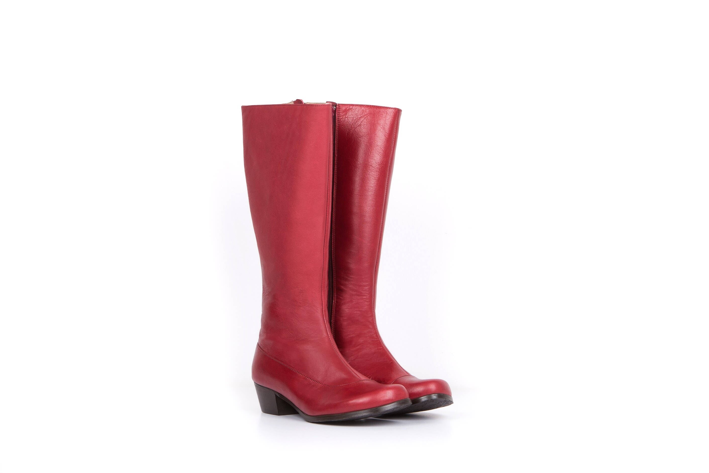 bottes rouge bordeaux