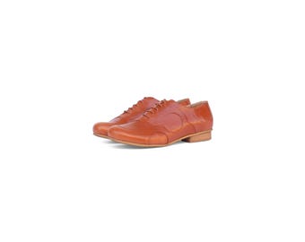 Handmade brown leather oxford for women circle design