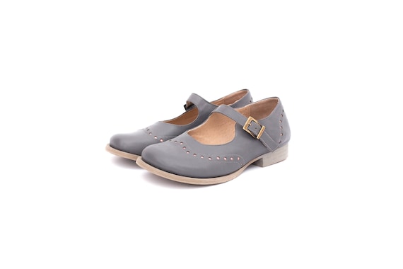 Mary Janes women/'s leather shoes in gray wide ADIKILAV