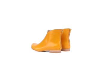 Botines de piel color amarillo mostaza para mujer Diseño atrevido